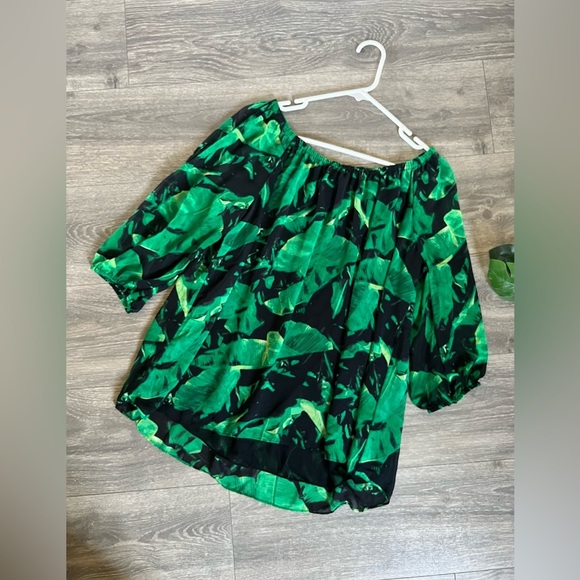 Vince Camuto Palm Leaf Print Off the Shoulder Top size m - Picture 4 of 8